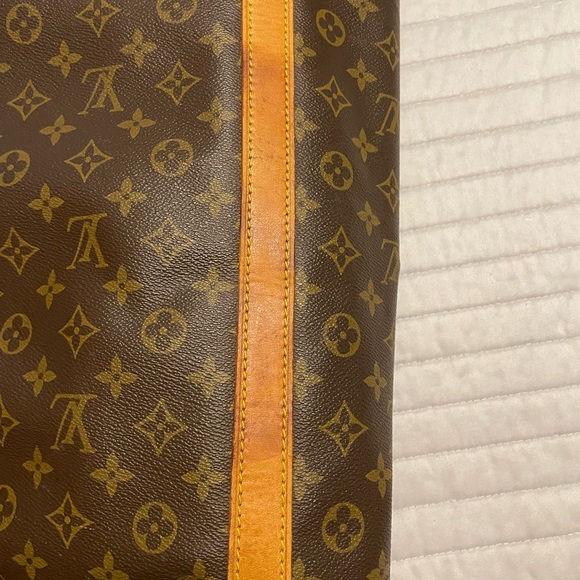Authentic Louis Vuitton Keepall 60 - Picture 9 of 12